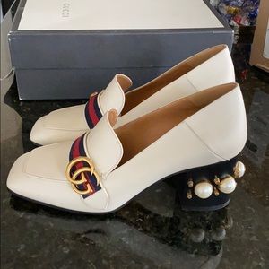 Gucci pumps